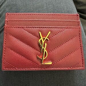 SAINT LAURENT Monogramme quilted textured-leather cardholder in burgundy - NWOT